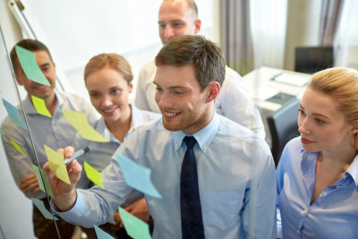 Interaktives Online-Training „effektive Meetings gestalten“ unterstützt Fach- und Führungskräfte - Meetings im Unternehmen effektiver durchführen