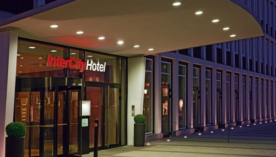 Eingang InterCity Hotel Hannover