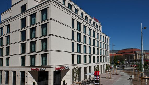 Eingang InterCity Hotel Leipzig