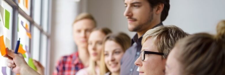 Effektive Meetings halten, sicher moderieren und mit einer erfolgreichen Präsentation bei den Kunden glänzen – Seminaranbieter mit TOP-Bewertungen
