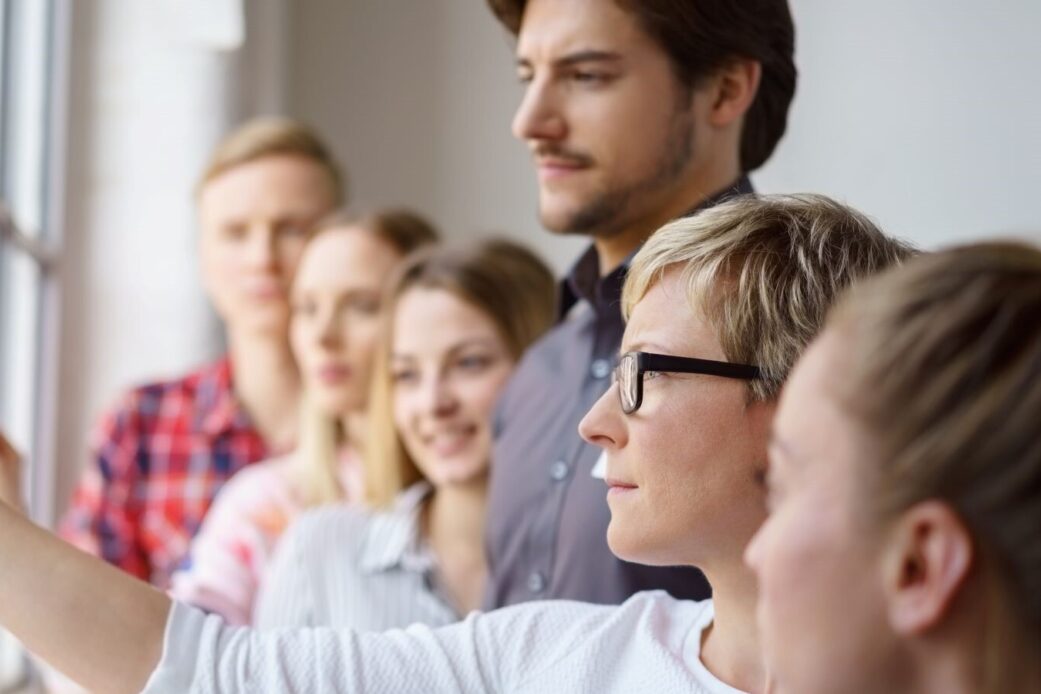 Kommunikation im Büro: Räume beeinflussen Zusammenarbeit