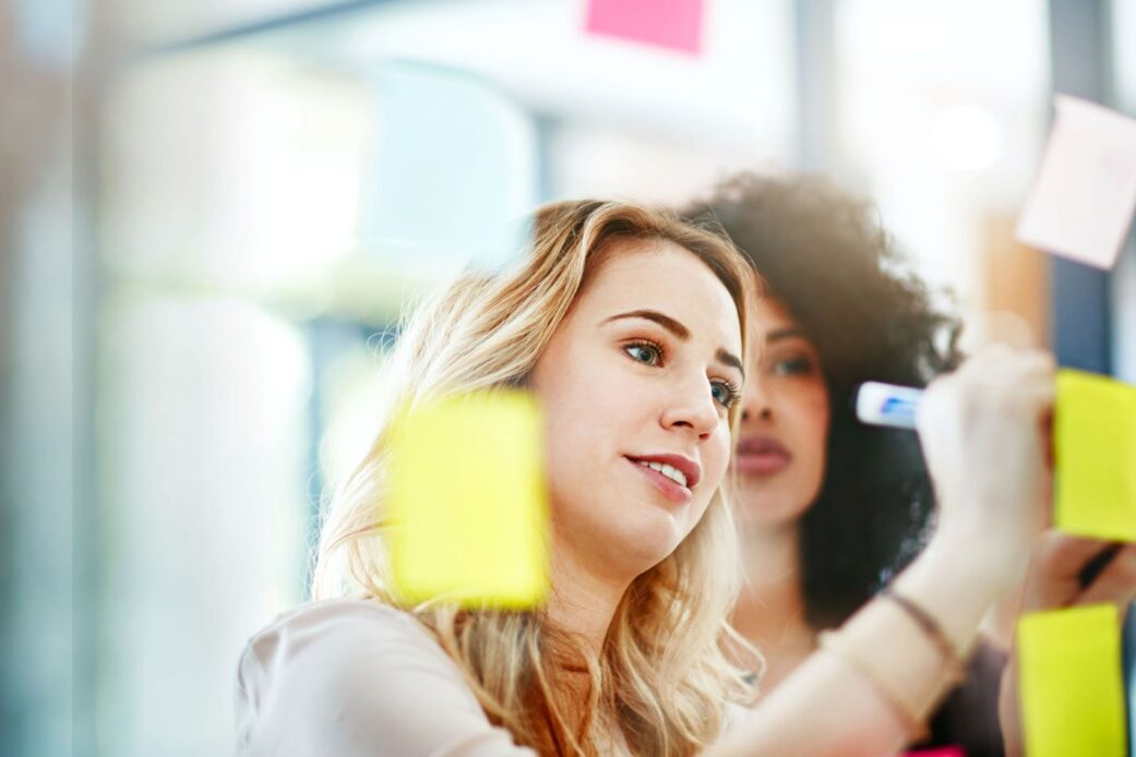 Geringe Reisekosten und viel Praxisbezug – unsere interaktiven Online Seminare